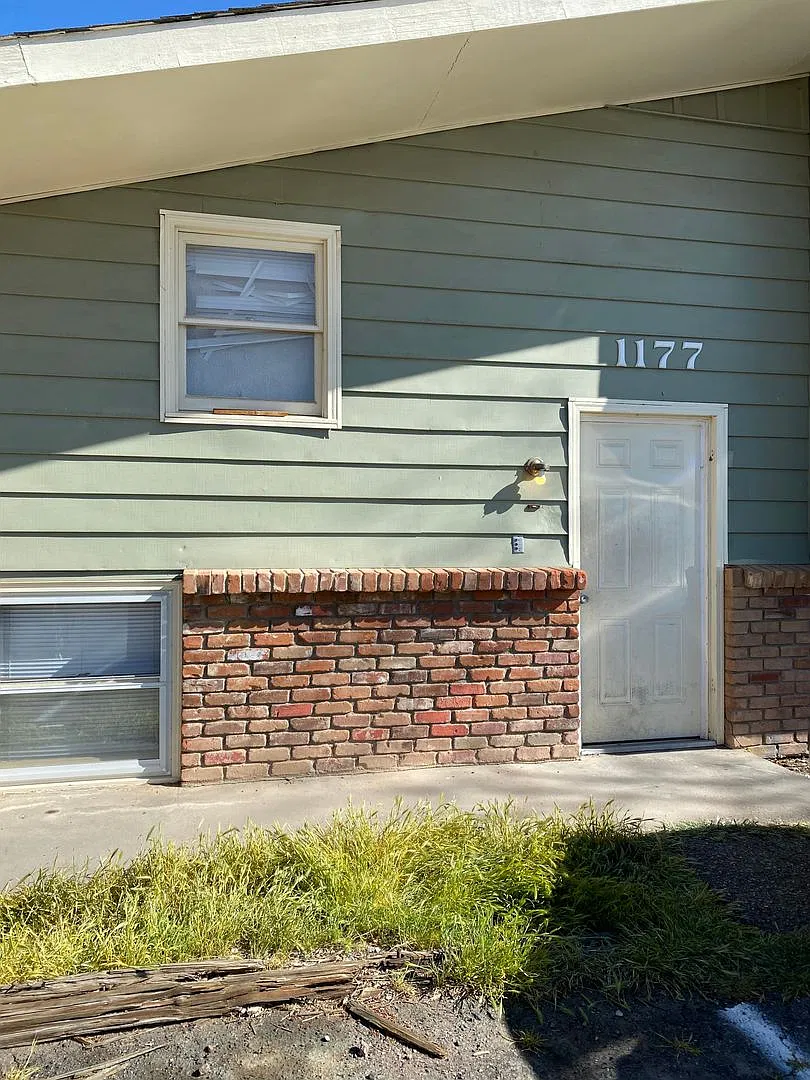 1177 Harding Ave — Photo 1