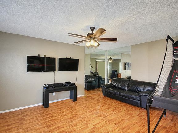3rd image of 9320 Quesada Way