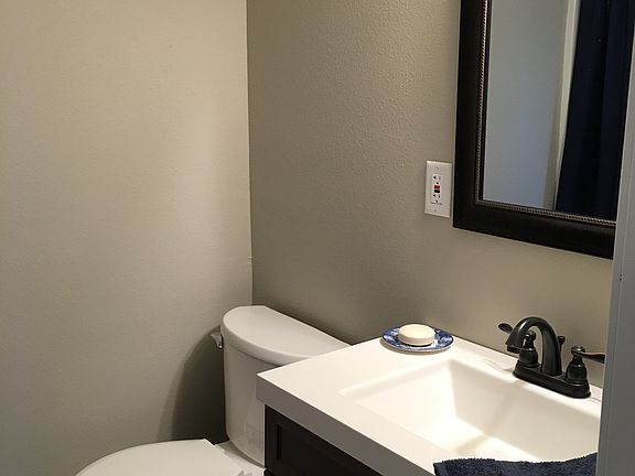 Full Bath in Bedroom #3