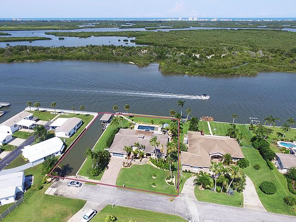 3rd image of 123 Palm Breeze Dr