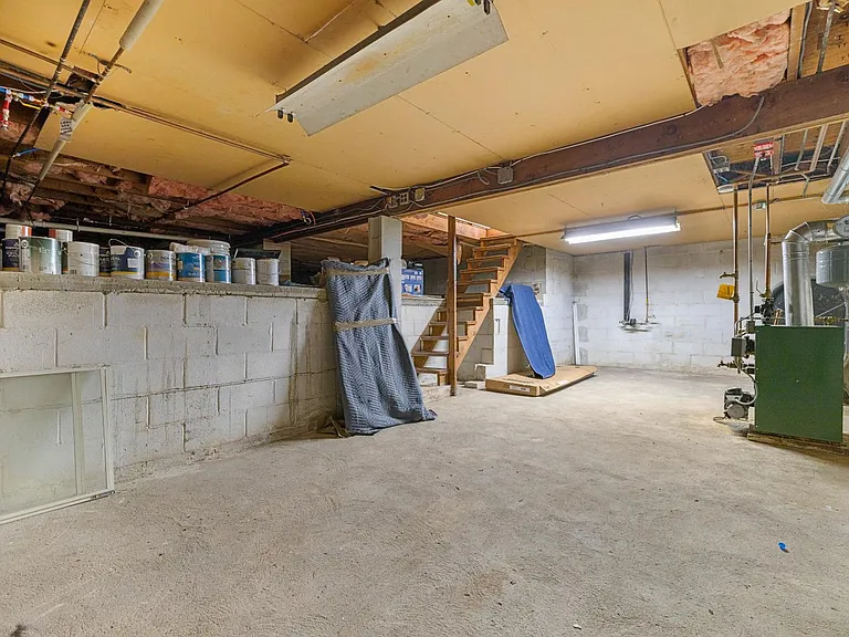 10 W View Rd — Photo 27