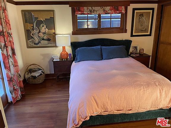 5th image of 2257 Cove Ave