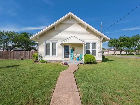 701 S Jefferson St, Mc Gregor, TX 76657