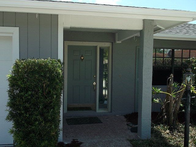 1st image of 70 Cimmaron Dr