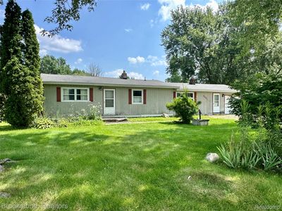 5481 Belsay Rd, Grand Blanc, MI, 48439