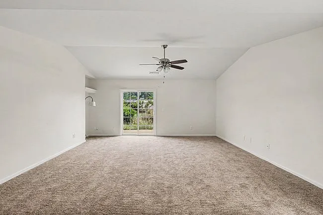 3879 Foliage Dr — Photo 12