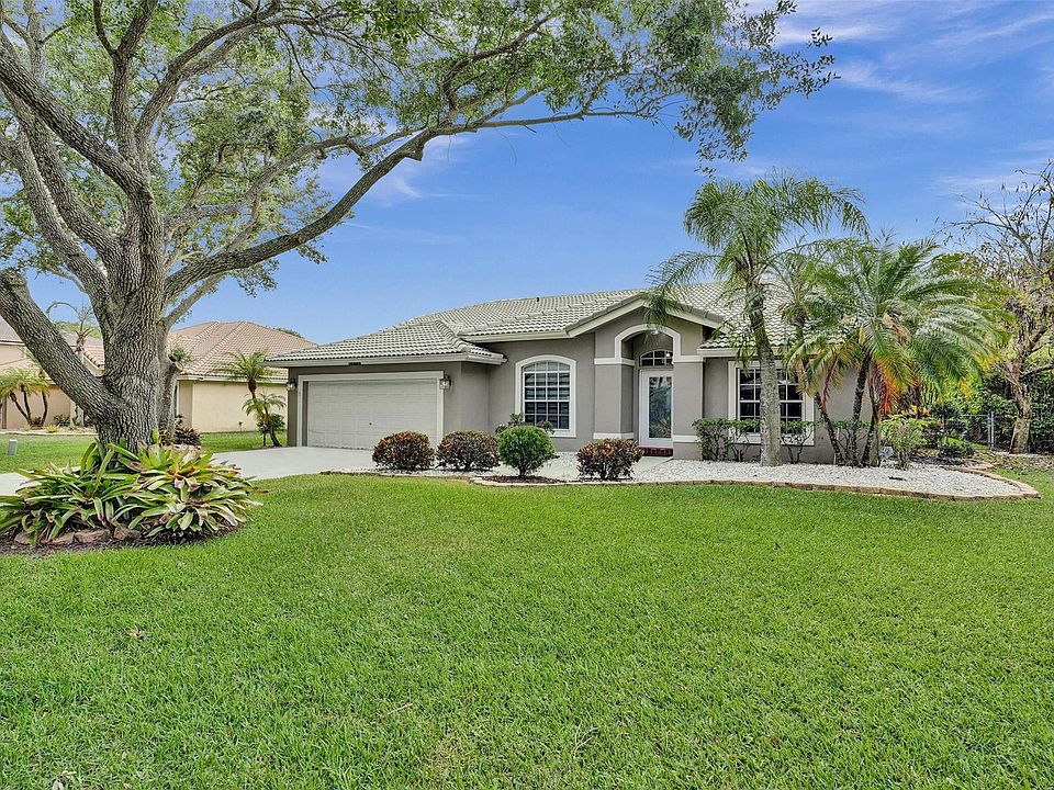1st image of 1470 NW 102nd Way