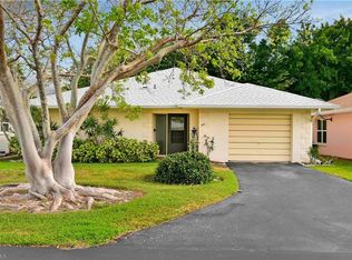 9 Rivard Rd #20, Naples, FL 34112