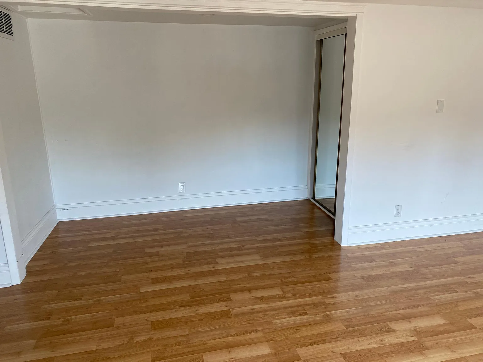 Studio, $2,450 — Photo 3