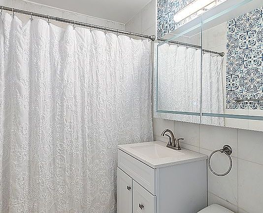 5th image of 1160 3rd Ave APT 6D
