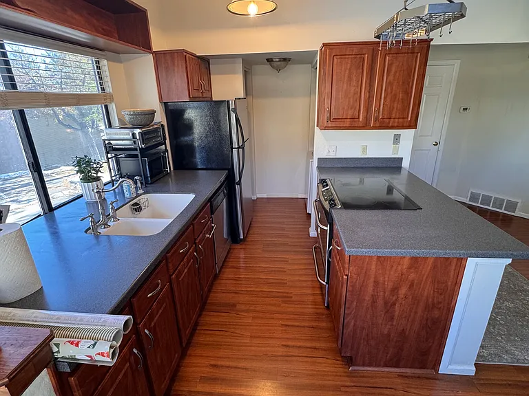 365 Autumn Ridge Cir #F — Photo 6