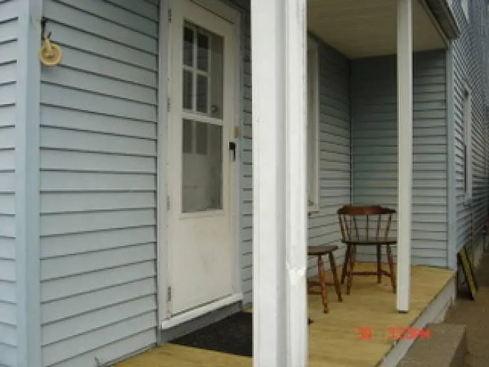 268 Bates St — Photo 7