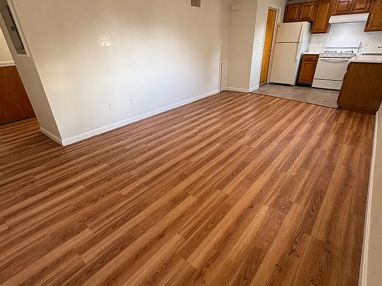 72 Cabot St — Photo 3