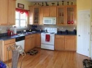 9835 Treeside Ln, Matthews, NC 28105