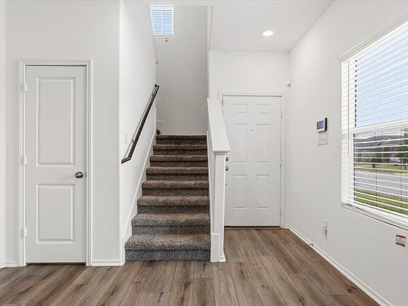 5th image of 101 Rowdy Yates Way