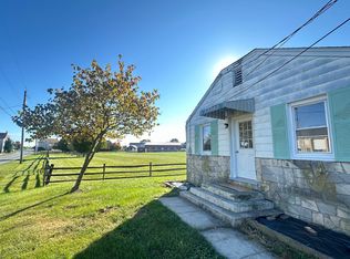 12 W Eby Rd, Leola, PA 17540