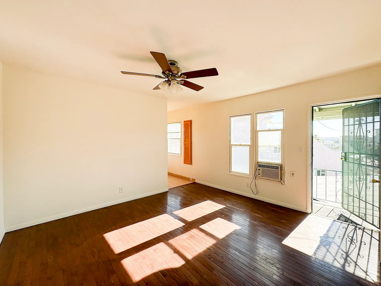 1 bed, 600 sqft, $1,755 — Photo 1
