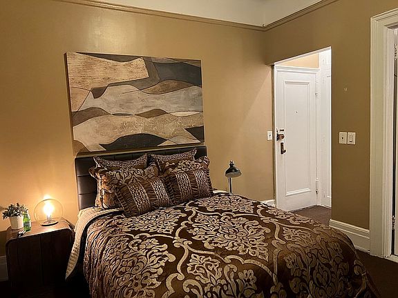 5th image of 26 E 63rd St APT 3E
