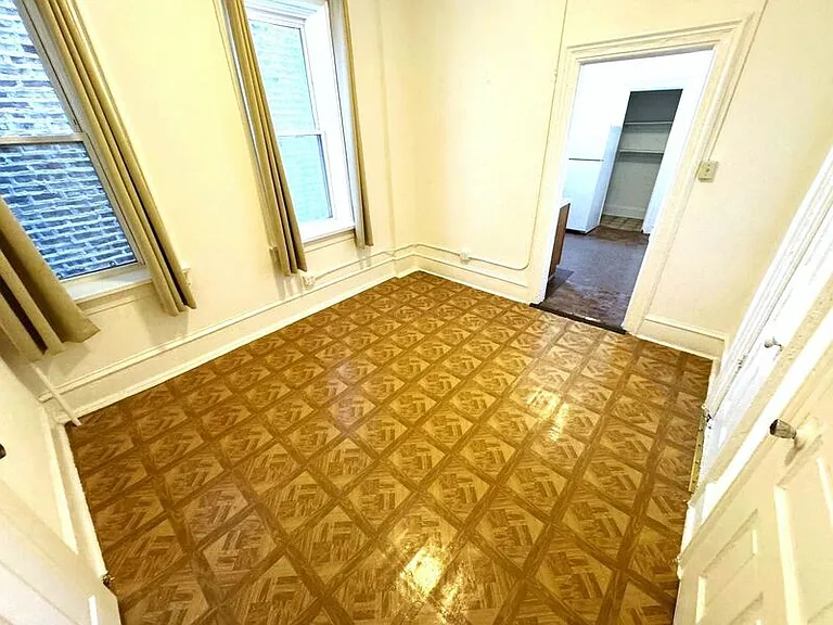 1325 W 18th St #2M — Photo 5