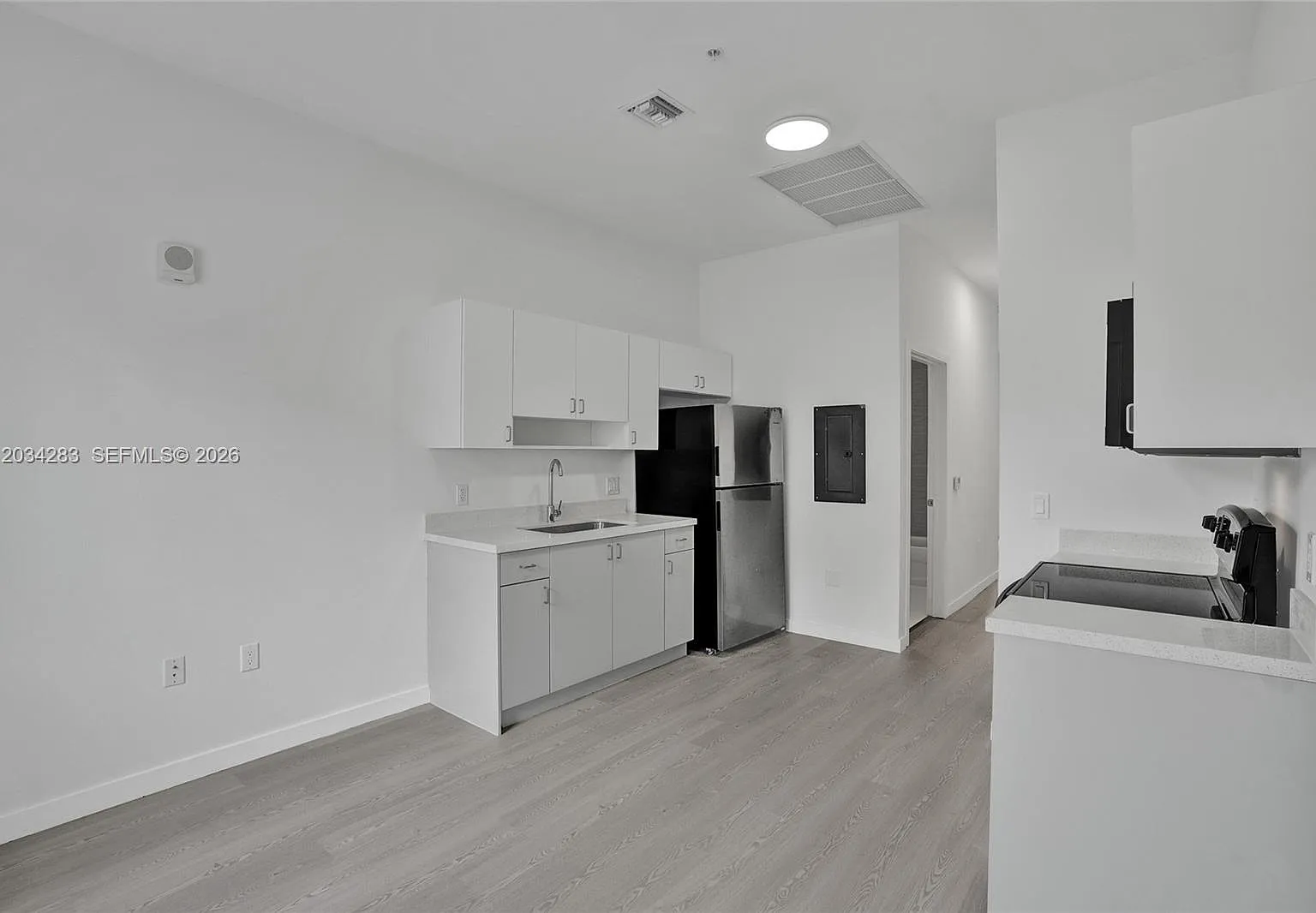 Lawrence Estates Land Cos — Photo 1
