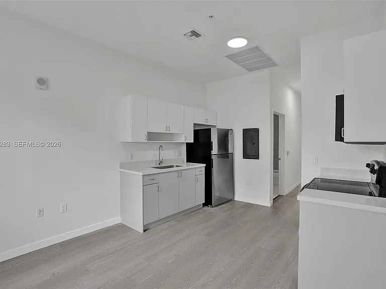 1567 NW 1st St #3 — Photo 1
