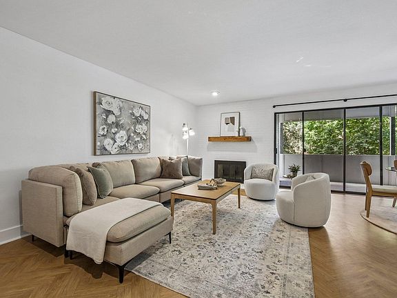 2nd image of 2227 Canyon Blvd #212A