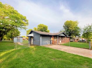 20894 S Rand Ave, Tahlequah, OK 74464