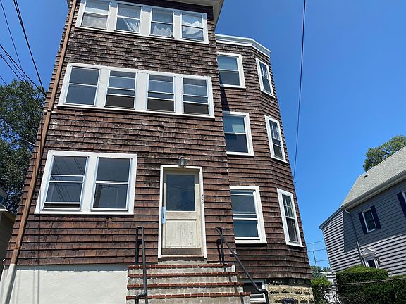5th image of 81 Clarendon Ave #1