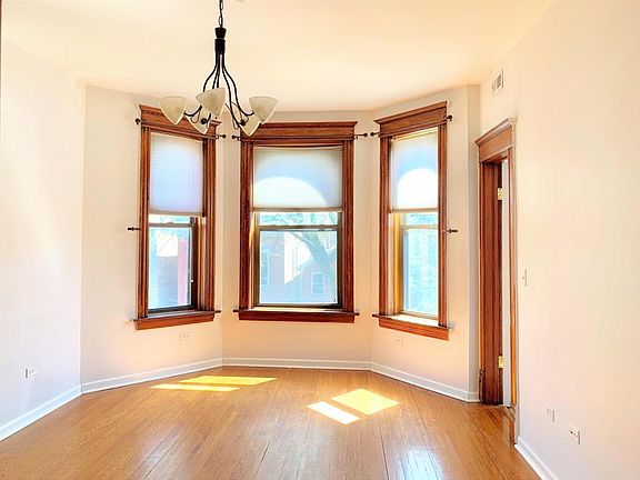 3rd image of 2650 W Cortez St #3