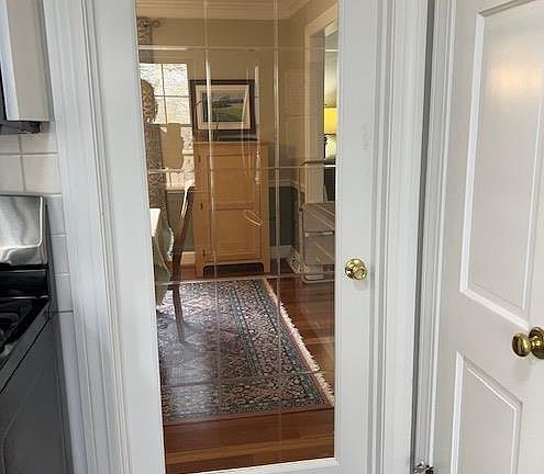 4th image of 405 Chadwyck Dr