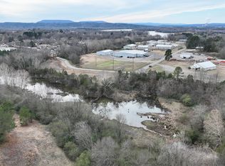 415 Darby Ln, Russellville, AR 72802