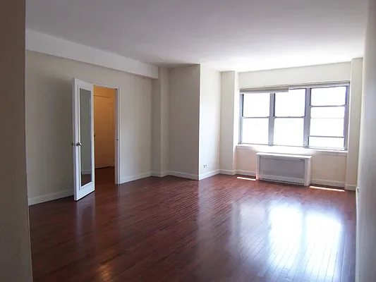 Rented by Town Residential | media 3