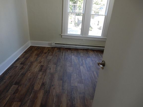 5th image of 438 Central Ave #B