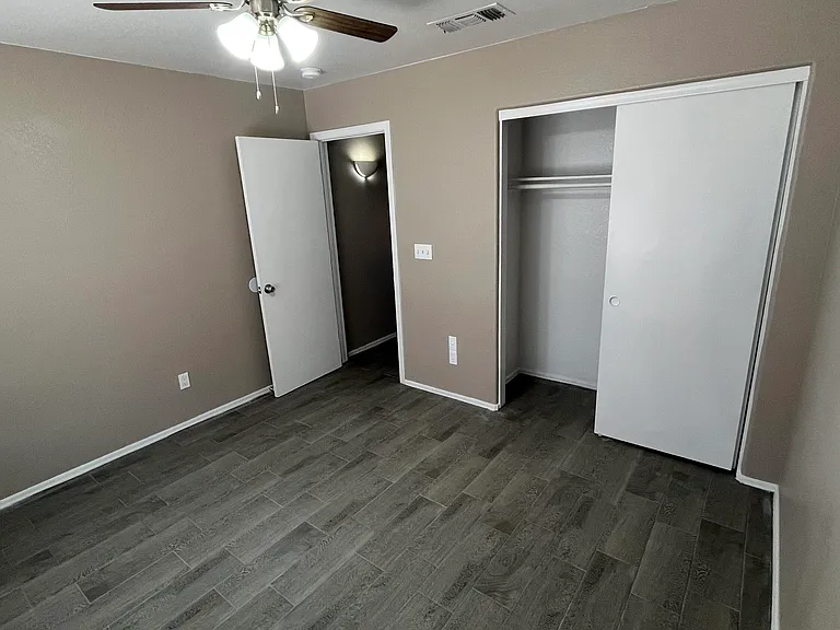 1690 E Countrywalk Ln — Photo 17