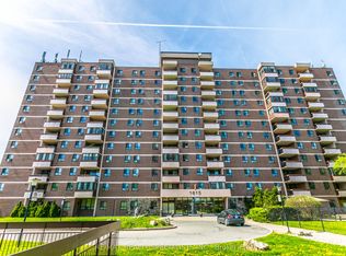 1615 Bloor St #206, Mississauga, ON L4X 1S2