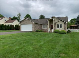 512 Quiet Oak St, Beaver, WV 25813