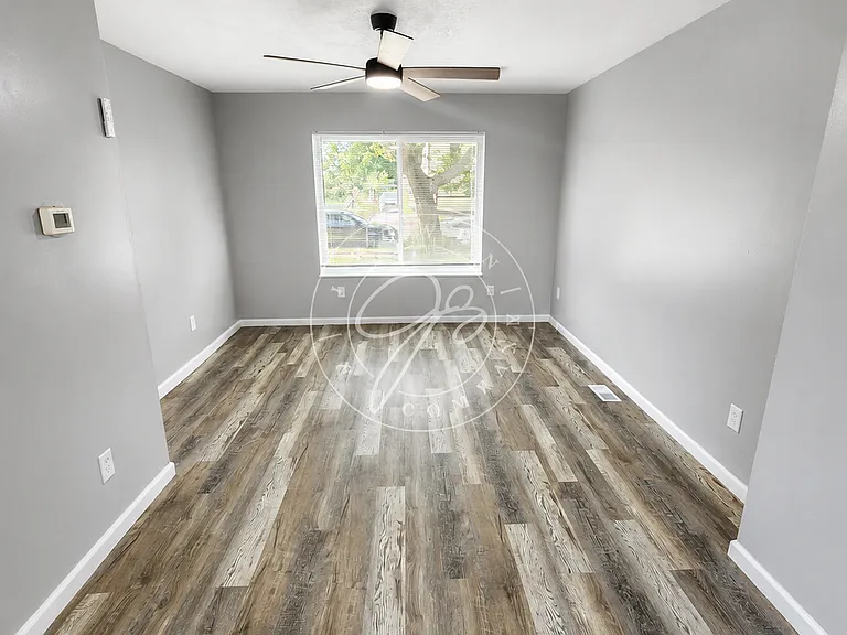 1144 Fernwood Ave — Photo 4