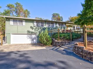 2051 W Jones Creek Rd, Grants Pass, OR 97526