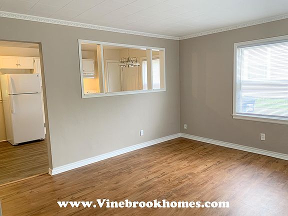 5th image of 54 S Westview Ave