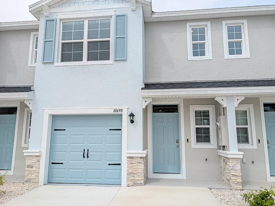 10698 Tiger Lily Dr