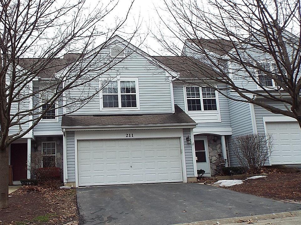 2nd image of 211 Rainier Way