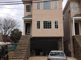 418 63rd St #2, West New York, NJ 07093