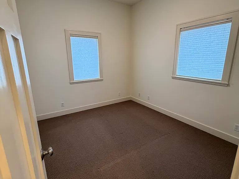 14 W Dravus St #B — Photo 11