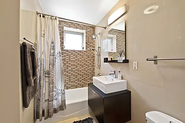 Rented by Nest Seekers International
