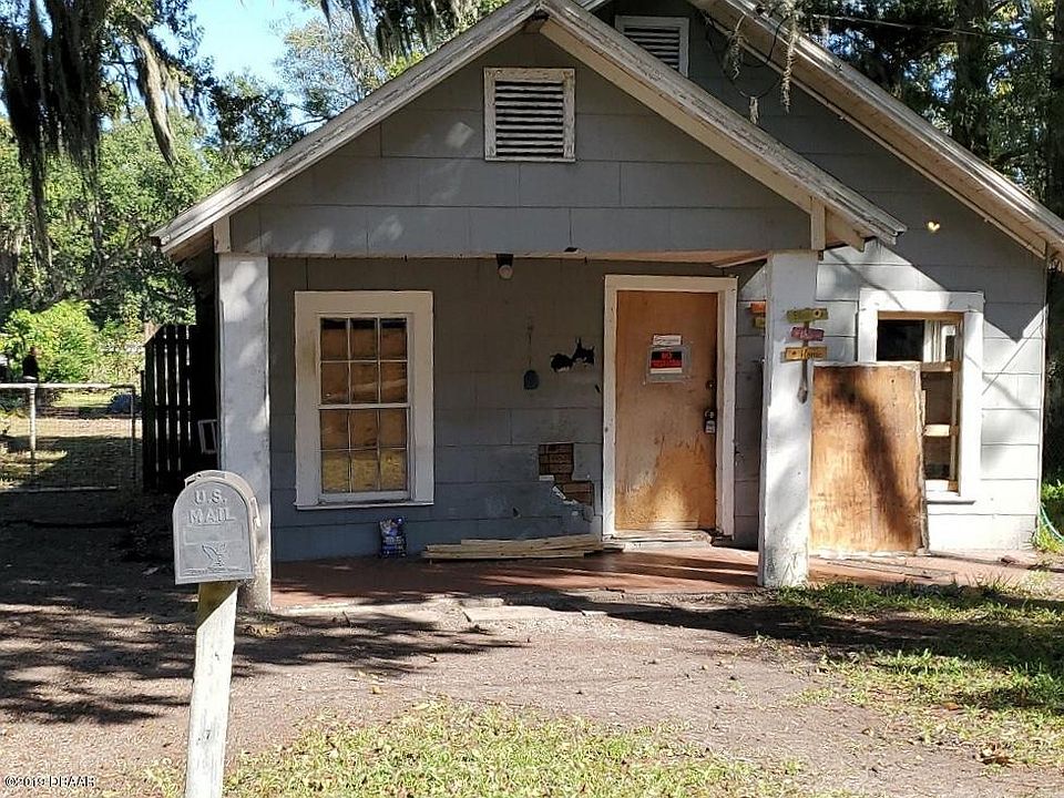 1st image of 817 Lenora St