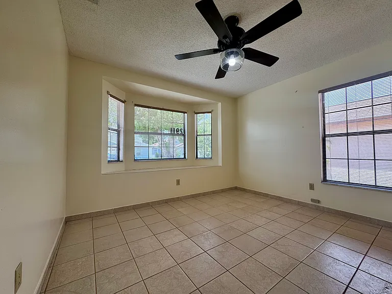 2911 Woolridge Dr — Photo 11