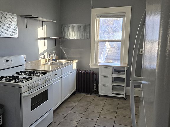 Look at this kitchen!