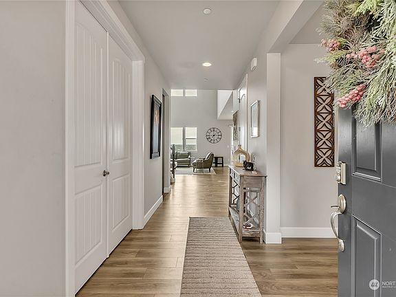 3rd image of 2680 86th Avenue E