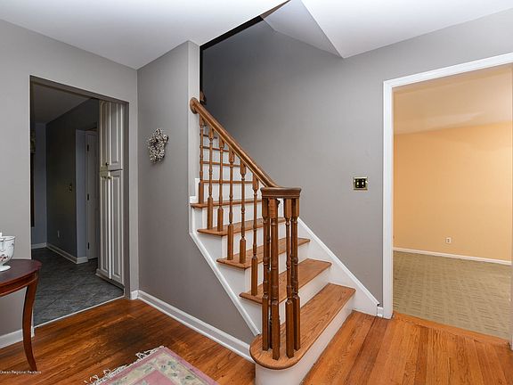 2nd image of 22 Nedshire Dr