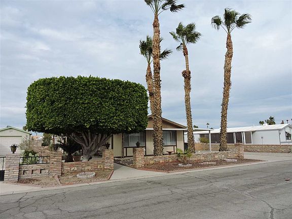2nd image of 11400 E 37th Pl #11400
